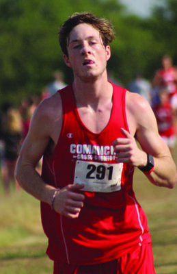 Comanche’s Landon Ellis prepares to take the turn at the halfway mark at the Duncan cross country meet last Saturday. Ellis finished seventh overall.
